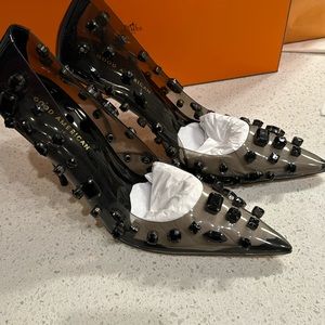 Beautiful Good American Jeweled Black Pump 10